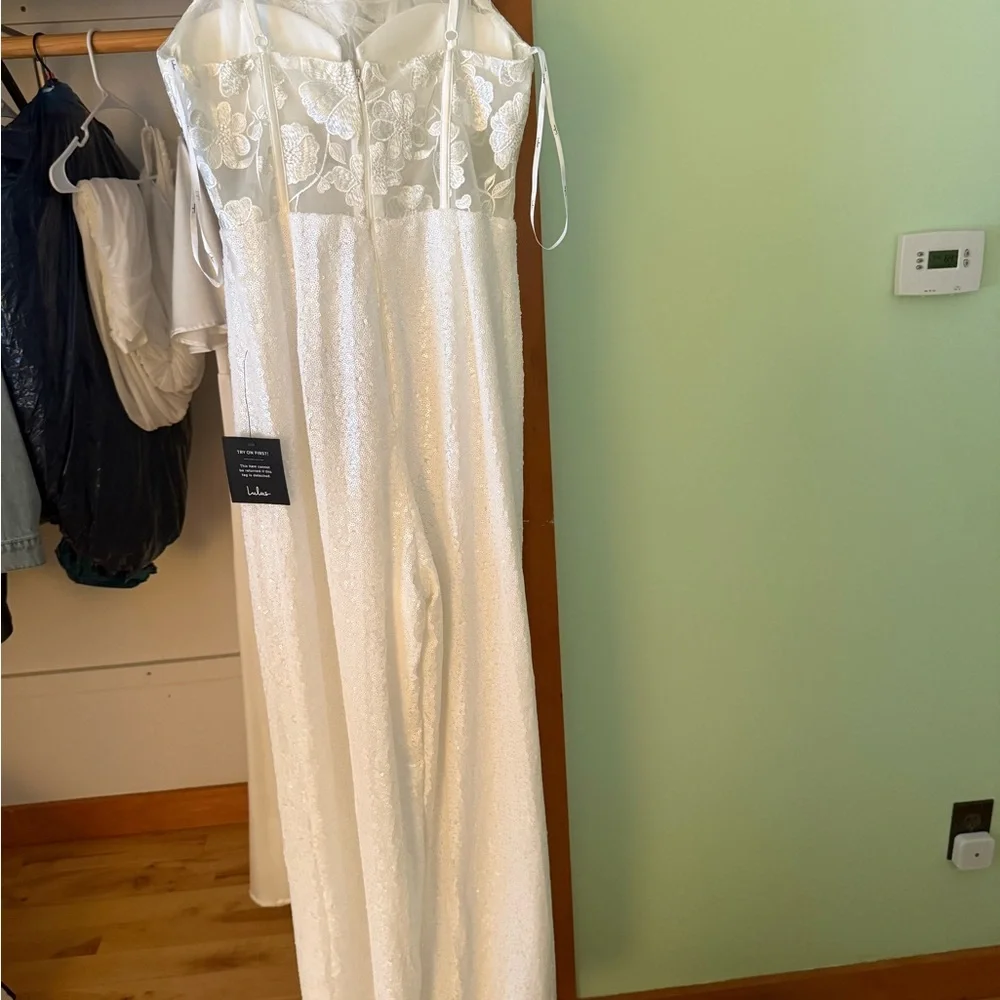 Elegant White Lace Jumpsuit - Picture 3 of 3